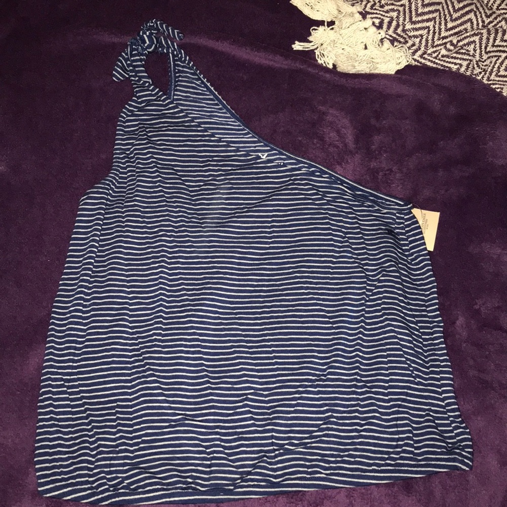 OFF SHOULDER TOP NEVER WORN